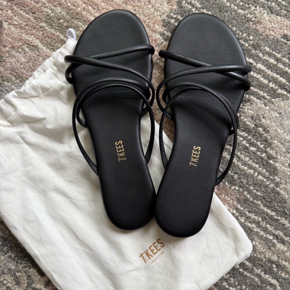 TKEES Black Sandals Minimalist Flat Slides